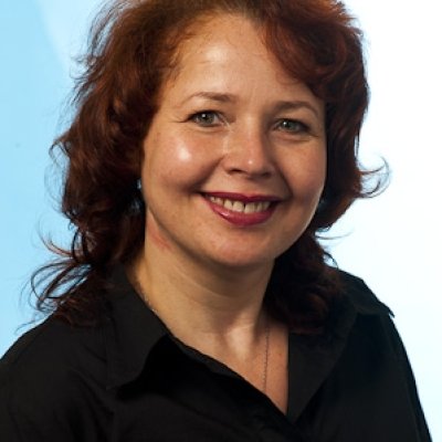 Dr. Ursula Vossen
